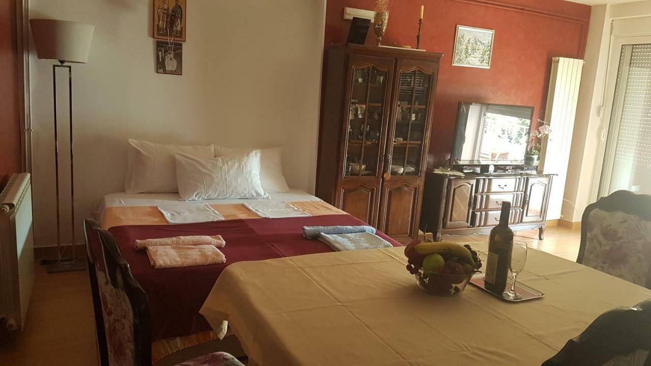 Apartmani Neda Bane Petrovac Zewnętrze zdjęcie