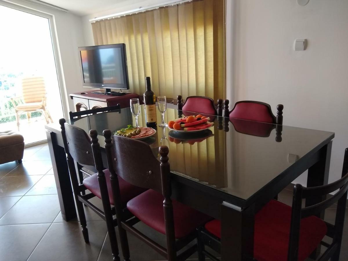 Apartmani Neda Bane Petrovac Zewnętrze zdjęcie